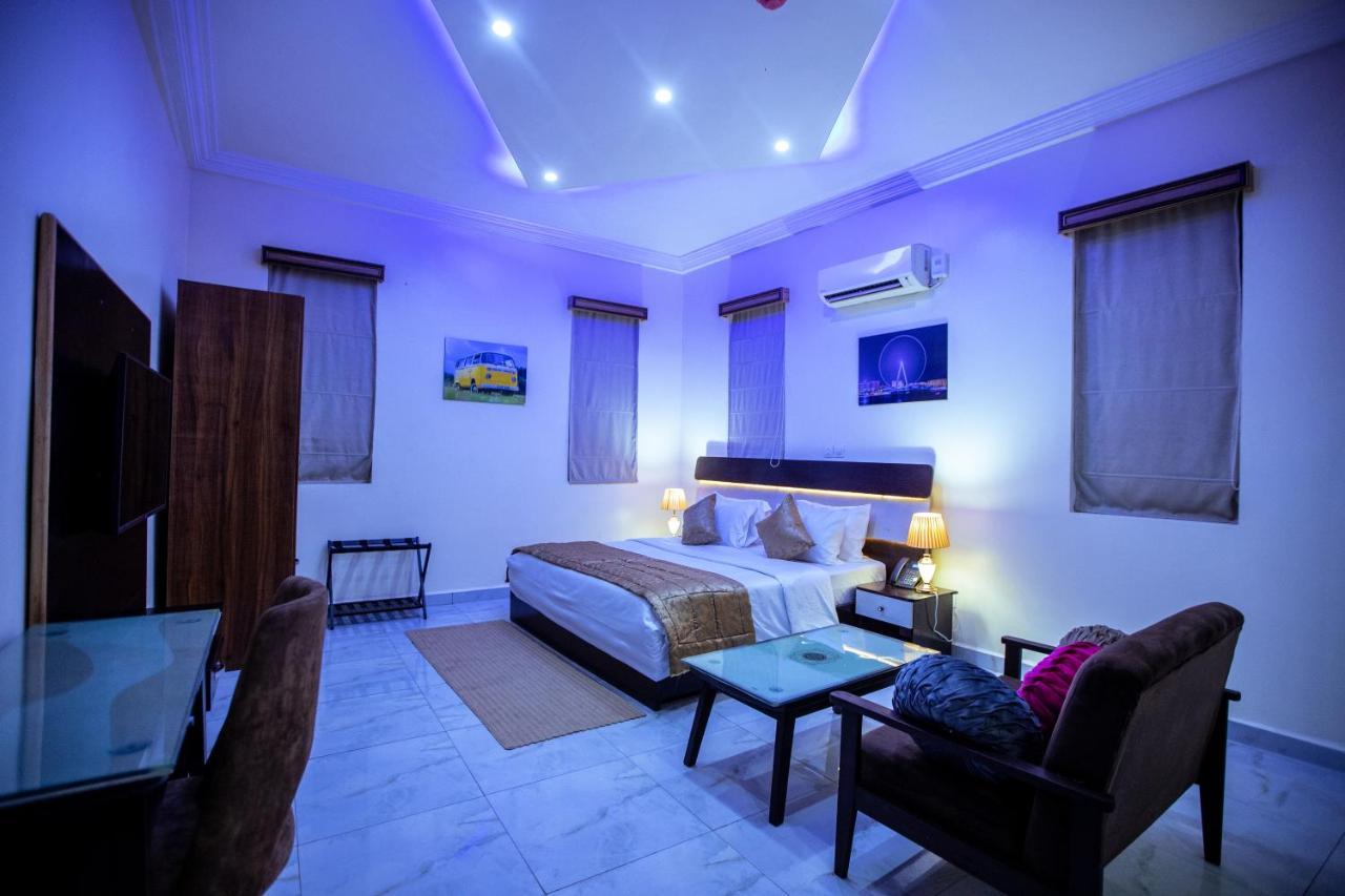Apartment 79 Hotel & Suite Ikeja Extérieur photo