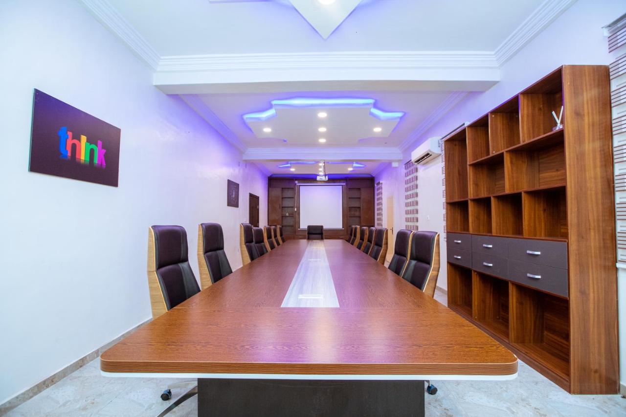 Apartment 79 Hotel & Suite Ikeja Extérieur photo