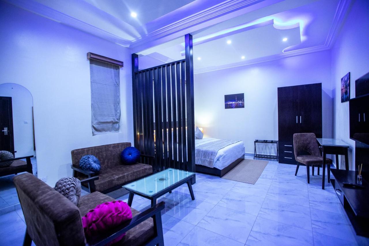 Apartment 79 Hotel & Suite Ikeja Extérieur photo