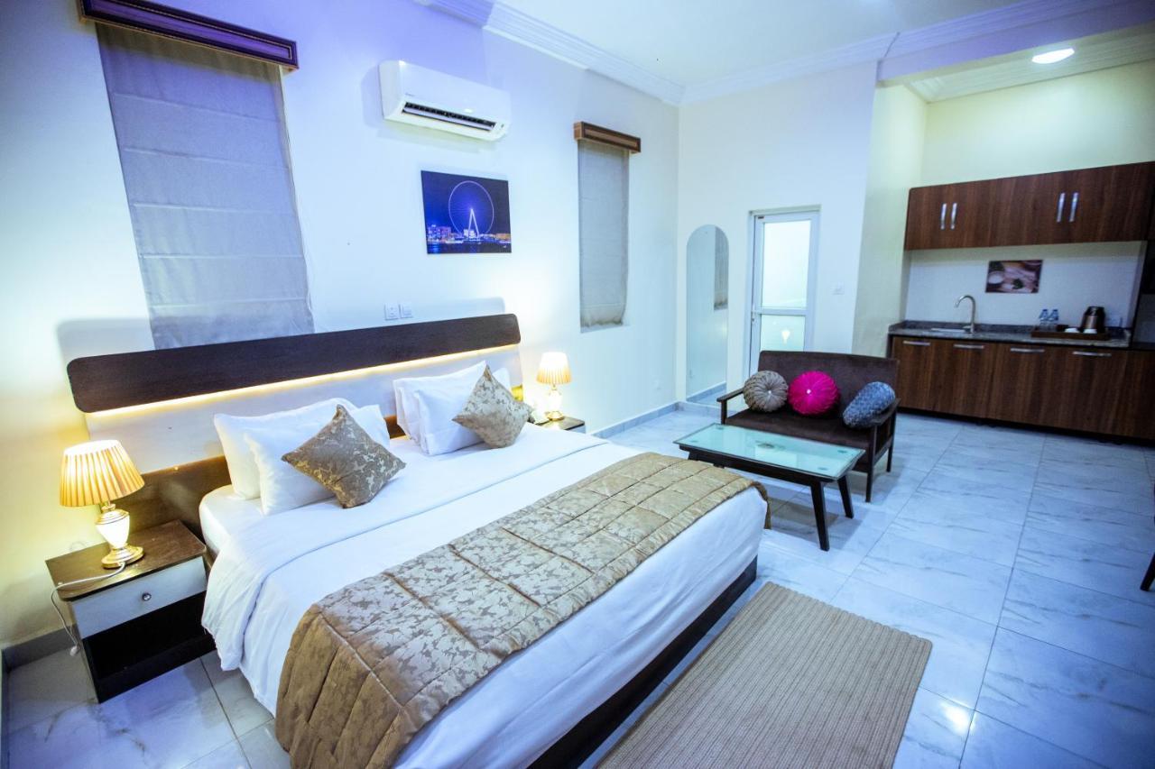 Apartment 79 Hotel & Suite Ikeja Extérieur photo