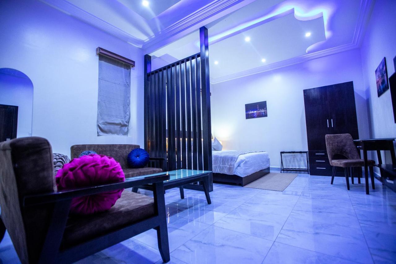 Apartment 79 Hotel & Suite Ikeja Extérieur photo