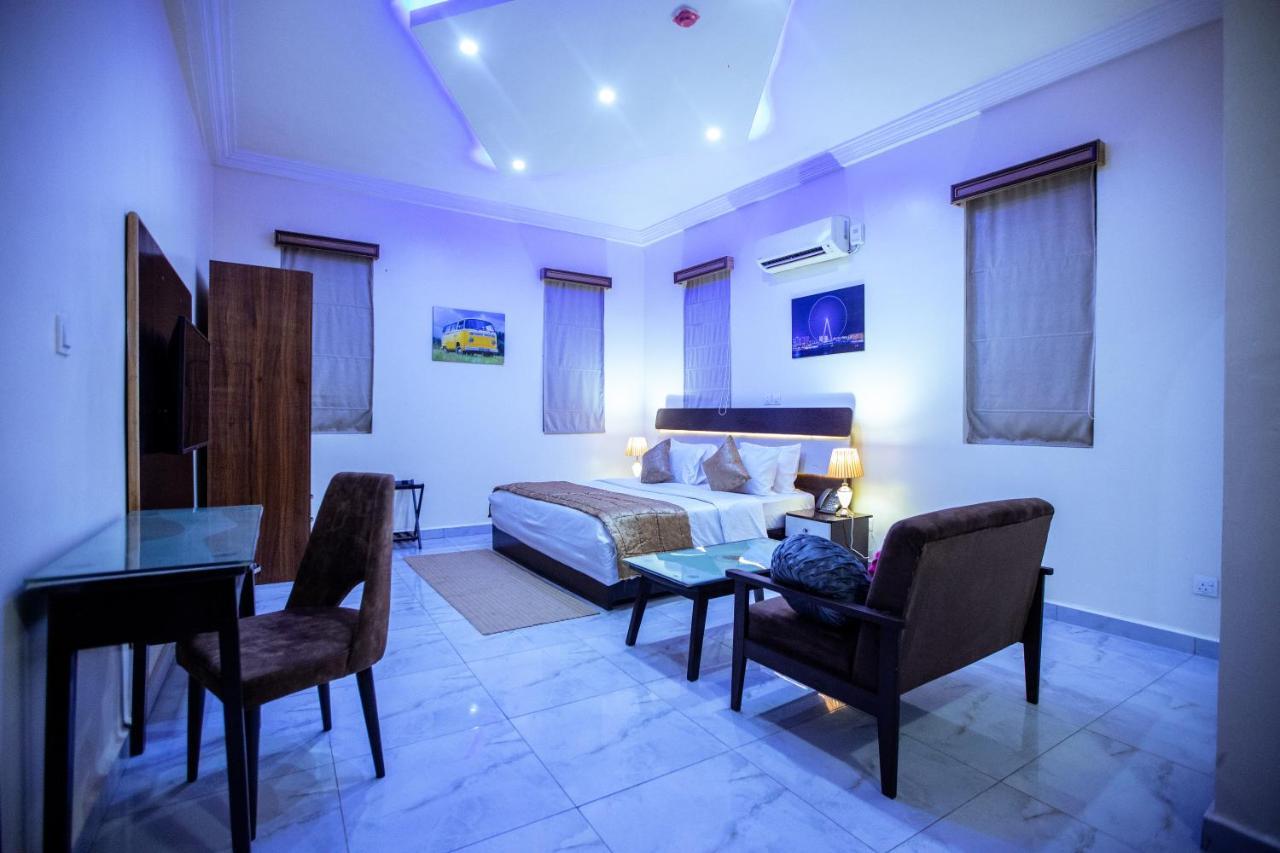 Apartment 79 Hotel & Suite Ikeja Extérieur photo