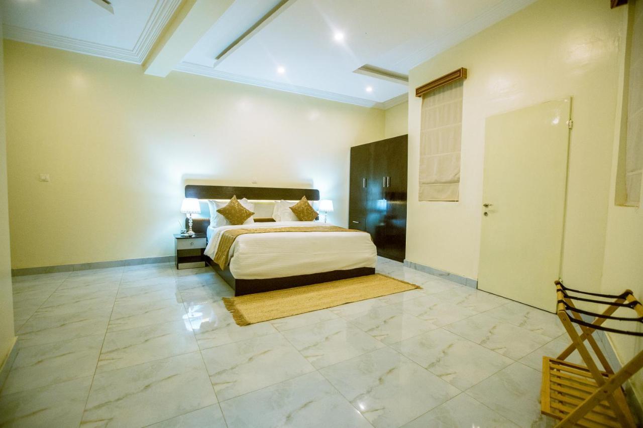 Apartment 79 Hotel & Suite Ikeja Extérieur photo