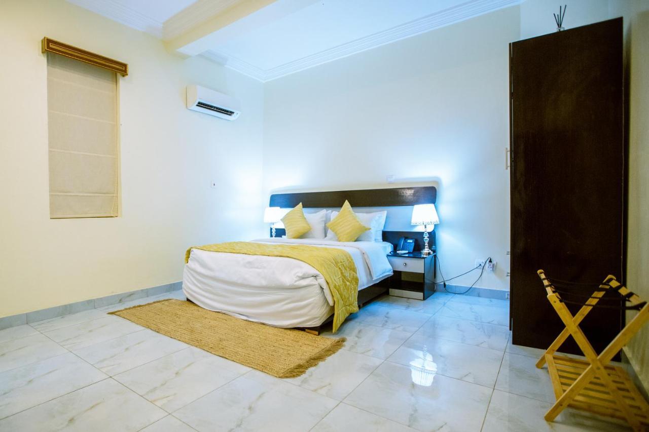 Apartment 79 Hotel & Suite Ikeja Extérieur photo