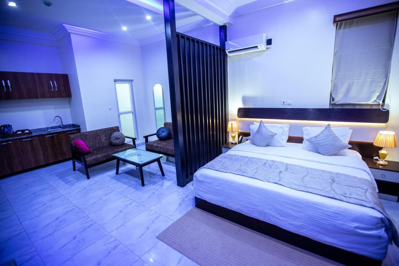 Apartment 79 Hotel & Suite Ikeja Extérieur photo