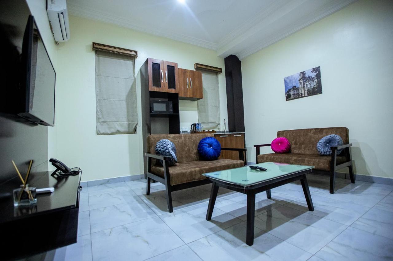 Apartment 79 Hotel & Suite Ikeja Extérieur photo