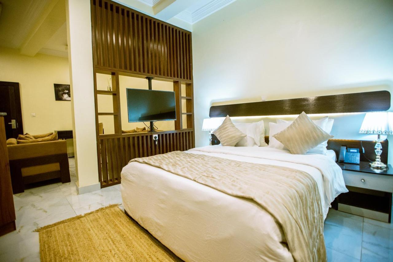 Apartment 79 Hotel & Suite Ikeja Extérieur photo