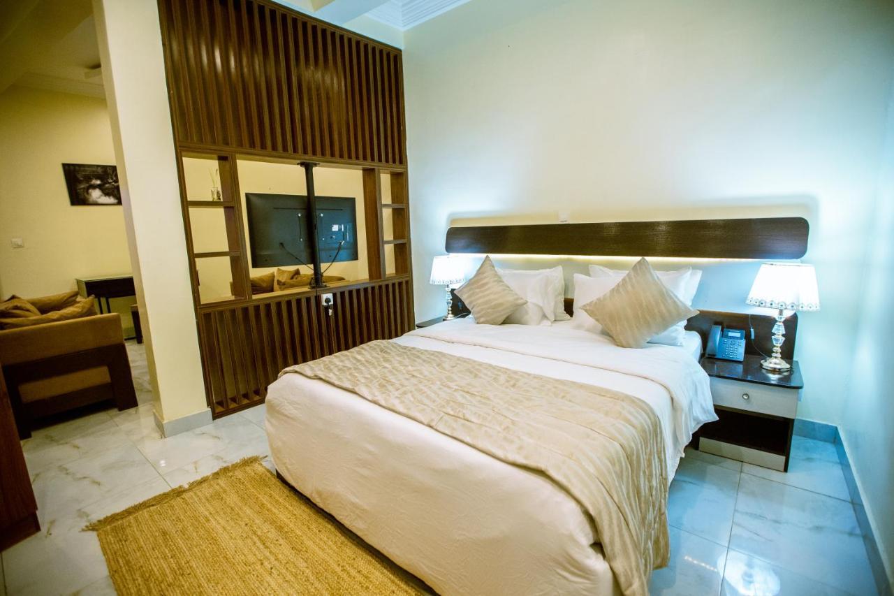 Apartment 79 Hotel & Suite Ikeja Extérieur photo