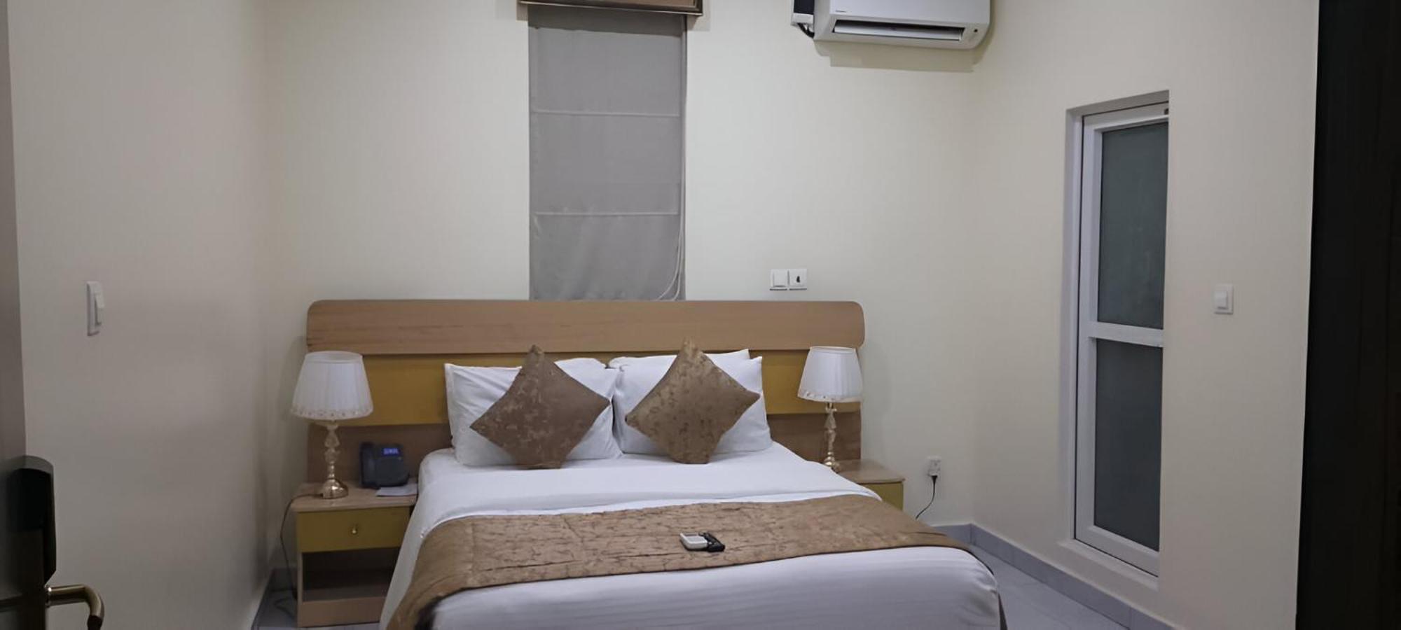 Apartment 79 Hotel & Suite Ikeja Extérieur photo